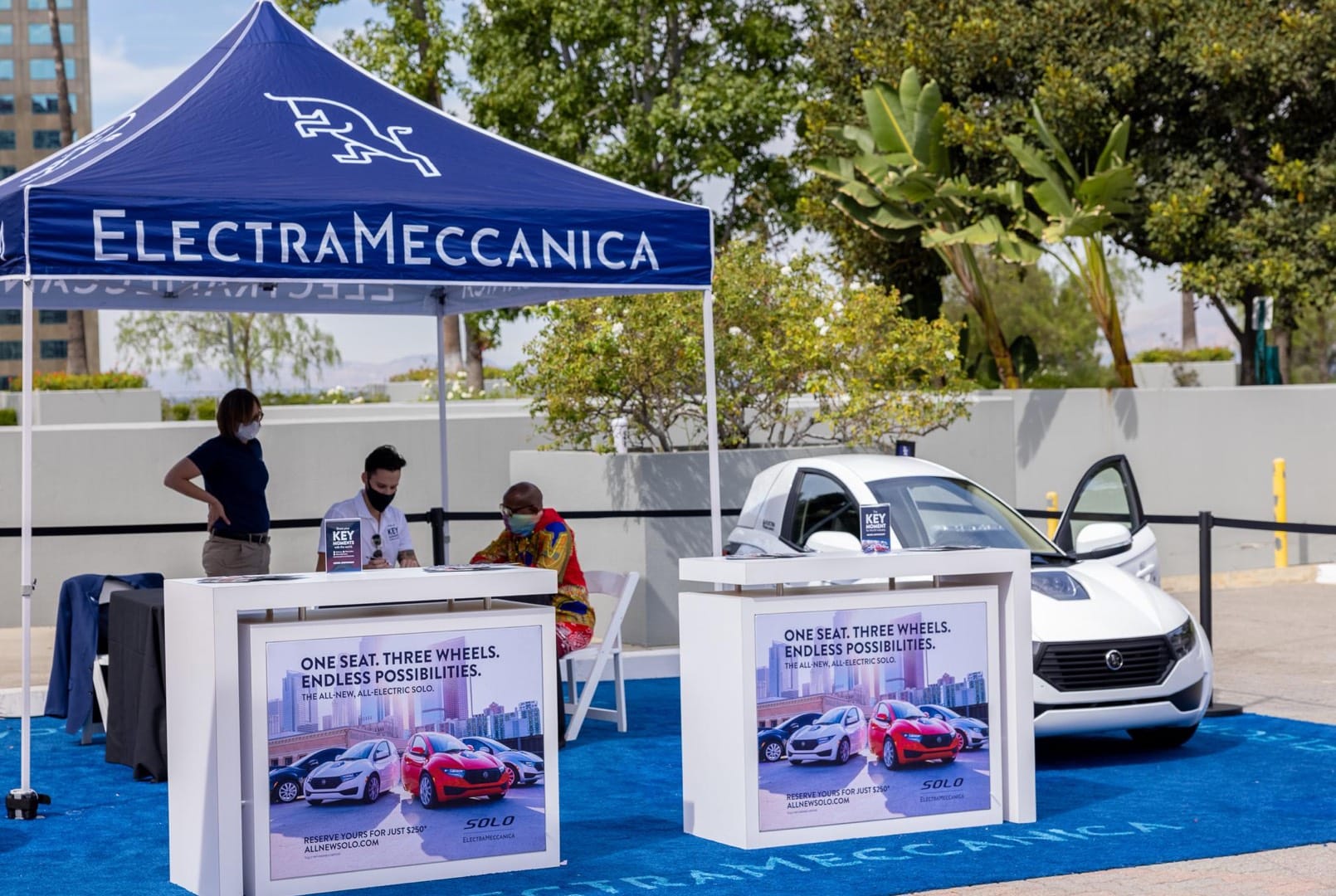 Electra Meccanica outdoor booth