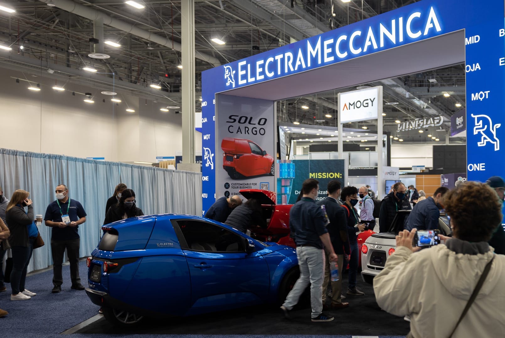 Electra Meccanica indoor booth